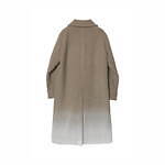 イレニサの24年秋冬、ヴィンテージ感漂うジップブルゾン＆“白のグラデーション”広がるコート｜写真13