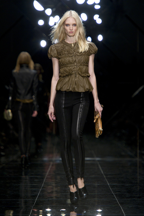 バーバリープローサム 2011年春夏<span>コレクション</span> - 写真24