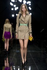 バーバリー プローサム(BURBERRY PRORSUM)、2011年春夏ウィメンズコレクション｜写真13