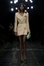 バーバリー プローサム(BURBERRY PRORSUM)、2011年春夏ウィメンズコレクション｜写真35