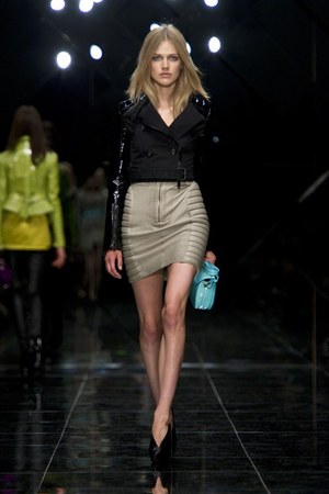 バーバリー プローサム(BURBERRY PRORSUM)、2011年春夏ウィメンズコレクション|写真10