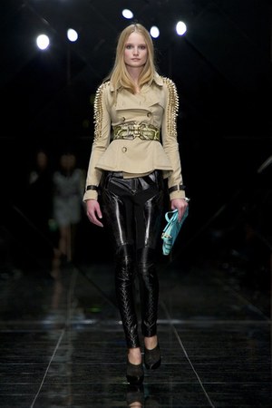 バーバリー プローサム(BURBERRY PRORSUM)、2011年春夏ウィメンズコレクション|写真34