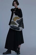 ディスコード ヨウジヤマモト×ルーム No.6の1点物バッグ、“苔”のような装飾のレザーバッグなど｜写真4