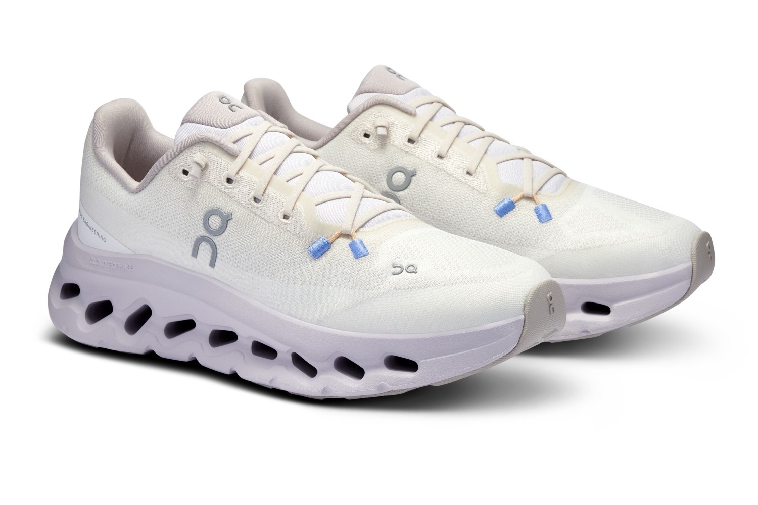 マイクロファイバー｜オンの“街歩き＆旅行”向けスニーカー、ラベンダー色の厚底シューズ＆折りたためる軽量シューズ