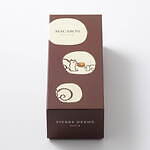 ピエール・エルメ・パリ(PIERRE HERMÉ PARIS) マカロン クルミッ子｜写真1