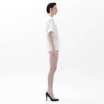 ドレスドアンドレスド、“フロントにロゴパッチ”Tシャツ＆“表裏を反転”ブリーフパンツ｜写真2