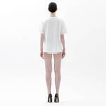 ドレスドアンドレスド、“フロントにロゴパッチ”Tシャツ＆“表裏を反転”ブリーフパンツ｜写真3