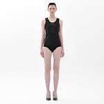 ドレスドアンドレスド、“フロントにロゴパッチ”Tシャツ＆“表裏を反転”ブリーフパンツ｜写真16