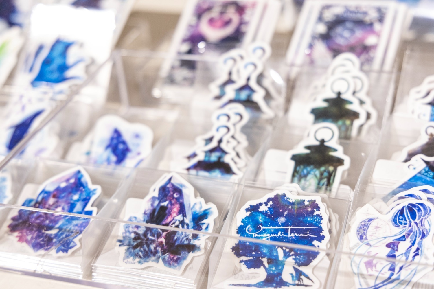 「宙フェス夜市」“星＆宇宙”着想のアクセサリー販売やイラスト展など、大阪・梅田ロフトで