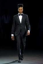 オズワルド ボーテング(OZWALD BOATENG)、モデル100人登場の壮大なメンズ・コレクション：ロンドン・ファッション・ウィーク2011年春夏｜写真7