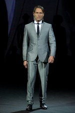 オズワルド ボーテング(OZWALD BOATENG)、モデル100人登場の壮大なメンズ・コレクション：ロンドン・ファッション・ウィーク2011年春夏｜写真9