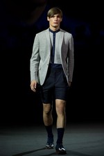 オズワルド ボーテング(OZWALD BOATENG)、モデル100人登場の壮大なメンズ・コレクション：ロンドン・ファッション・ウィーク2011年春夏｜写真26