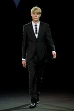 オズワルド ボーテング(OZWALD BOATENG)、モデル100人登場の壮大なメンズ・コレクション：ロンドン・ファッション・ウィーク2011年春夏｜写真63