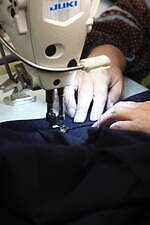 カーリーを手がける川北縫製“擦り切れても、着続けたくなる服づくり”ファクトリーブランドの技術と思い｜写真12