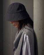 キジマ タカユキ×トゥモローランド、80-90年代着想のアポロキャップ＆6パネルの深めセーラーハット｜写真2