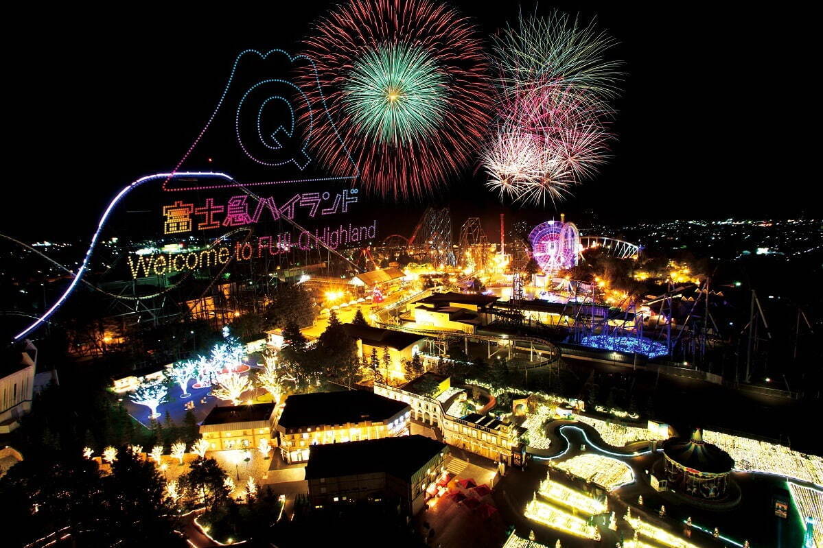 富士急ハイランド「ドローン＆花火ショー」