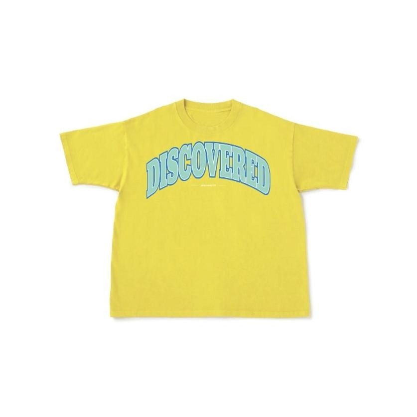 「ディスコ カレッジ Tシャツ」各16,500円