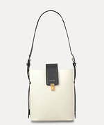 クルニ24年秋冬“バイカラー”レザーバッグ、ゴールドの差し込み錠付きフラップのバケットバッグなど｜写真18