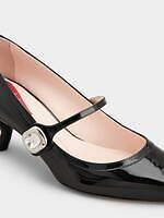 ロジェ ヴィヴィエ24年秋冬シューズ、きらめくボタン付きストラップのメリージェーンパンプスなど｜写真7