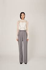 ミューラルの24年秋冬、“花降りそそぐ”刺繍レースのドレス＆“夜にきらめく宝石”ビスチェなど｜写真31