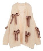 キャンディ ストリッパー24年秋、大ぶりリボンのニットカーディガン＆スマイルの総柄デニム｜写真5