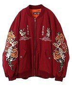 キャンディ ストリッパー24年秋アウター、ペールトーンのスタジャン＆“鳥獣戯画風”刺繍のMA-1｜写真8