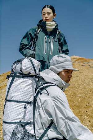 アンドワンダー(and wander) 2024-25年秋冬ウィメンズ&メンズコレクション  - 写真1