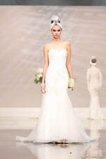 ユミカツラの桂由美追悼ショーにウェディングドレス100着、すべては花嫁のために｜写真9