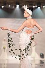 ユミカツラの桂由美追悼ショーにウェディングドレス100着、すべては花嫁のために｜写真14