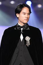 ユミカツラの桂由美追悼ショーにウェディングドレス100着、すべては花嫁のために｜写真18