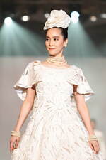 ユミカツラの桂由美追悼ショーにウェディングドレス100着、すべては花嫁のために｜写真23