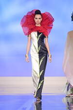 ユミカツラの桂由美追悼ショーにウェディングドレス100着、すべては花嫁のために｜写真41