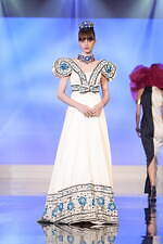 ユミカツラの桂由美追悼ショーにウェディングドレス100着、すべては花嫁のために｜写真43