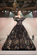 ユミカツラの桂由美追悼ショーにウェディングドレス100着、すべては花嫁のために｜写真60