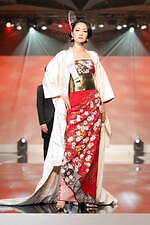 ユミカツラの桂由美追悼ショーにウェディングドレス100着、すべては花嫁のために｜写真87