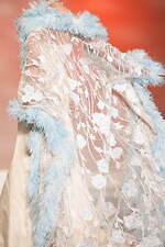 ユミカツラの桂由美追悼ショーにウェディングドレス100着、すべては花嫁のために｜写真90