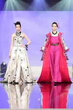 ユミカツラの桂由美追悼ショーにウェディングドレス100着、すべては花嫁のために｜写真91