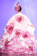 ユミカツラの桂由美追悼ショーにウェディングドレス100着、すべては花嫁のために｜写真100