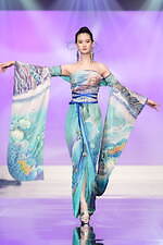 ユミカツラの桂由美追悼ショーにウェディングドレス100着、すべては花嫁のために｜写真110