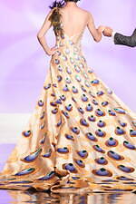 ユミカツラの桂由美追悼ショーにウェディングドレス100着、すべては花嫁のために｜写真121