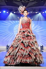 ユミカツラの桂由美追悼ショーにウェディングドレス100着、すべては花嫁のために｜写真130