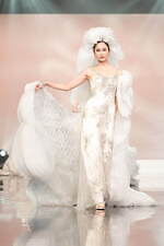 ユミカツラの桂由美追悼ショーにウェディングドレス100着、すべては花嫁のために｜写真134