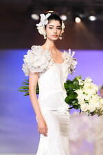 ユミカツラの桂由美追悼ショーにウェディングドレス100着、すべては花嫁のために｜写真143