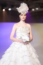 ユミカツラの桂由美追悼ショーにウェディングドレス100着、すべては花嫁のために｜写真148