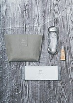 2024年クリスマスコフレ特集【ポーチ付きキット】人気デパコスのかわいいコスメ＆スキンケア｜写真5