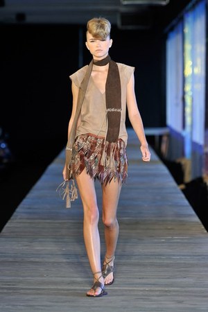 DIESEL BLACK GOLD、2011年春夏コレクション - ニューヨーク・ファッション・ウィーク｜写真2