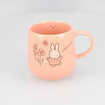 “ミッフィー＆12種の誕生日花”マグカップがフラワーミッフィーで、クリア素材のフラワーベースも｜写真7