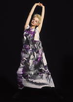 エイポック エイブル イッセイ ミヤケから写真家・梅本健太の“花アート”が躍動するドレスなど｜写真13