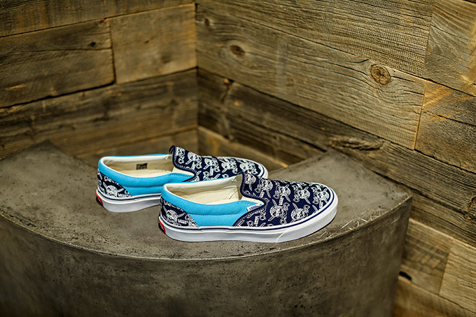 ヴァンズ(Vans) パイレーツ柄｜写真2