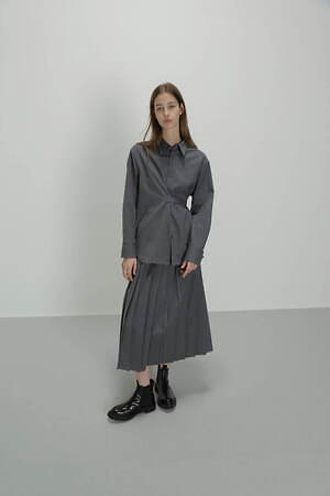 アンデコレイテッド(UNDECORATED) 2024-25年秋冬ウィメンズ&メンズコレクション  - 写真1